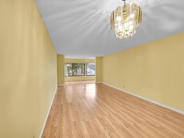 3154 Via Poinciana 306, Lake Worth FL 33467
