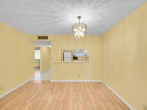 3154 Via Poinciana 306, Lake Worth FL 33467