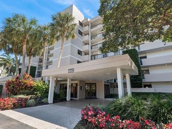 6562 Boca Del Mar Drive