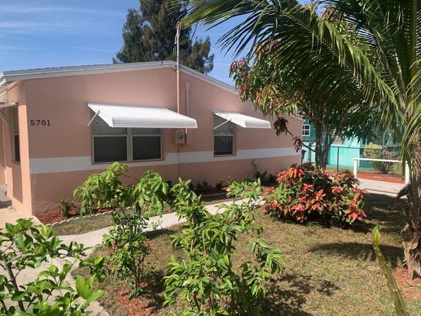 5701 Pinewood Ave, West Palm Beach FL 33407