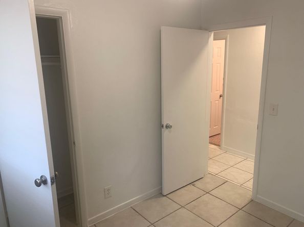 5701 Pinewood Ave, West Palm Beach FL 33407
