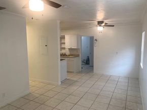 5701 Pinewood Ave, West Palm Beach FL 33407