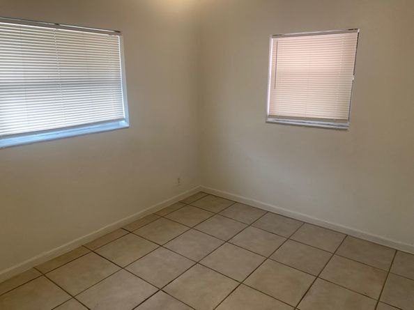5701 Pinewood Ave, West Palm Beach FL 33407