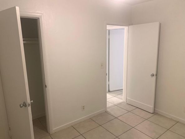5701 Pinewood Ave, West Palm Beach FL 33407