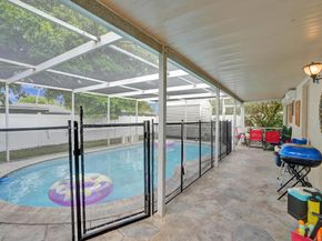 7697 S Forest Boulevard, North Lauderdale FL 33068