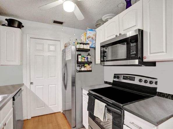 7697 S Forest Boulevard, North Lauderdale FL 33068