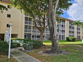 300 Village Green Circle S 406, Palm Springs FL 33461