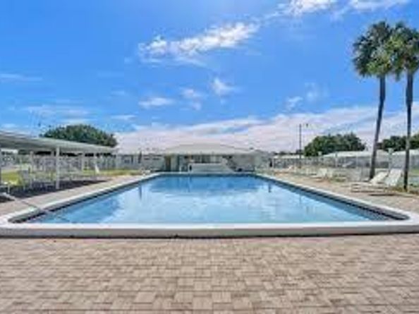 2631 W Golf Blvd, Pompano Beach FL 33064