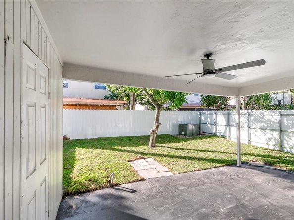 7910 SW 8th Ct B, North Lauderdale FL 33068