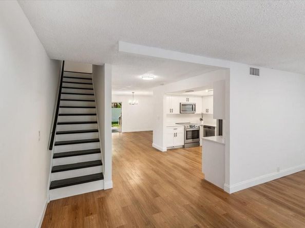 7910 SW 8th Ct B, North Lauderdale FL 33068