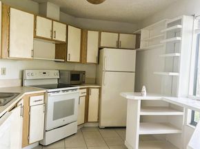 301 Harbour Pointe Way, Greenacres FL 33413