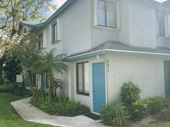 301 Harbour Pointe Way