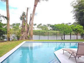 2800 Twin Oaks Way, Wellington FL 33414