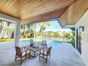 2800 Twin Oaks Way, Wellington FL 33414