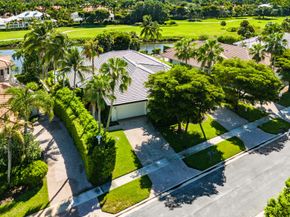 2800 Twin Oaks Way, Wellington FL 33414