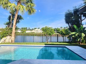 2800 Twin Oaks Way, Wellington FL 33414