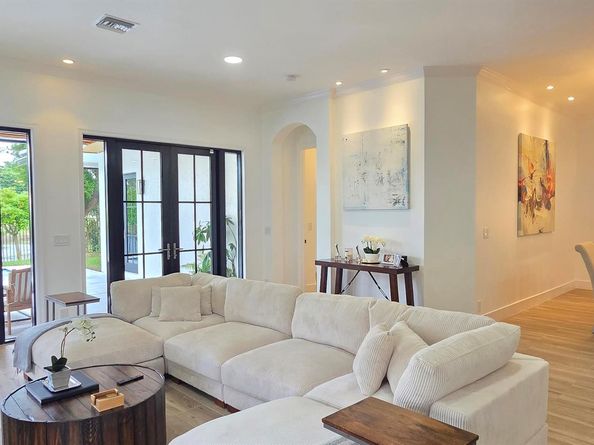 2800 Twin Oaks Way, Wellington FL 33414