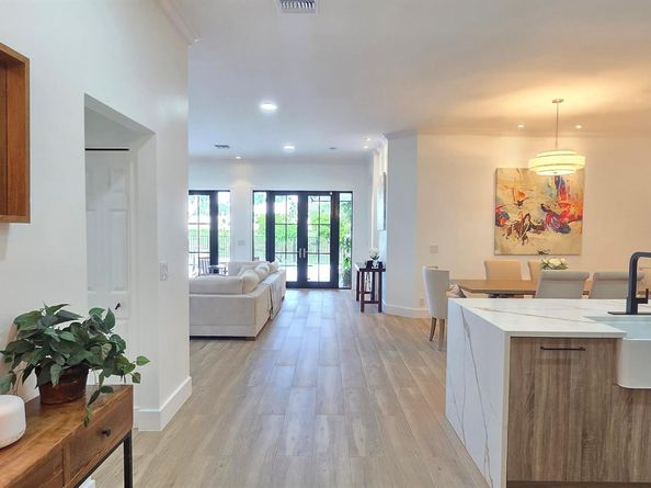 2800 Twin Oaks Way, Wellington FL 33414