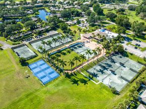 2800 Twin Oaks Way, Wellington FL 33414