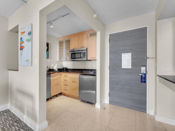 2670 E Sunrise Blvd 922, Fort Lauderdale FL 33304