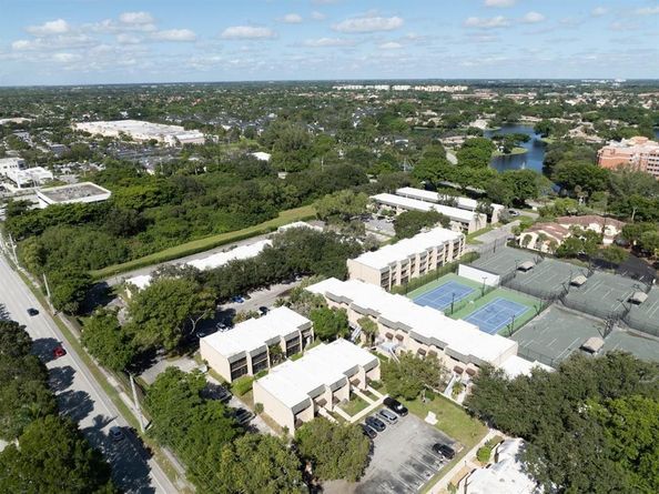65 Deer Creek Road H211, Deerfield Beach FL 33442