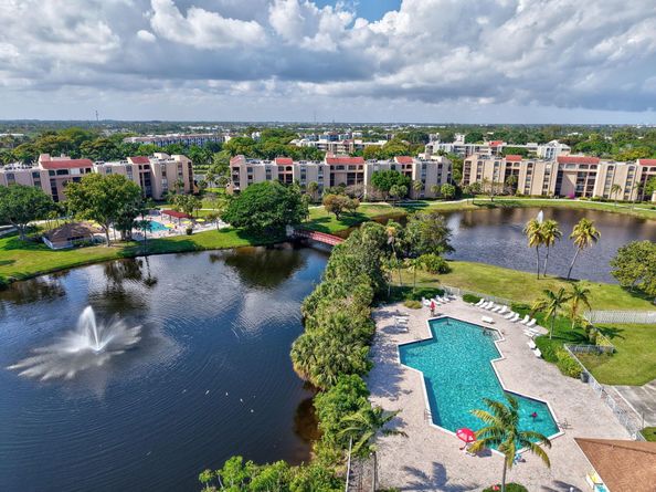 755 Dotterel Road 1512, Delray Beach FL 33444