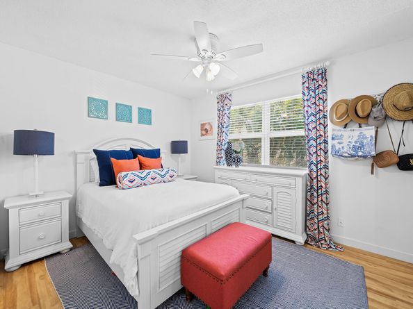 1989 NE 15th Ave 1989, Fort Lauderdale FL 33305