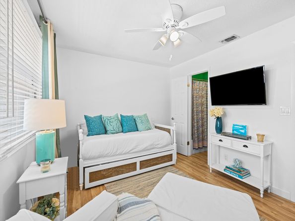 1989 NE 15th Ave 1989, Fort Lauderdale FL 33305