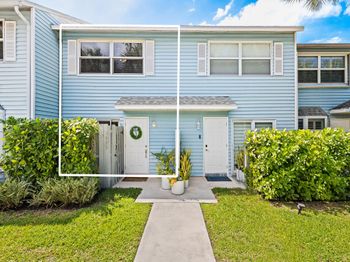 1989 NE 15th Ave