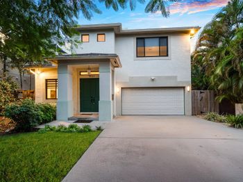 605 NE 15th Ave