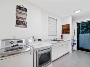 605 NE 15th Ave, Fort Lauderdale FL 33304