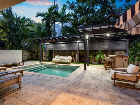 605 NE 15th Ave, Fort Lauderdale FL 33304