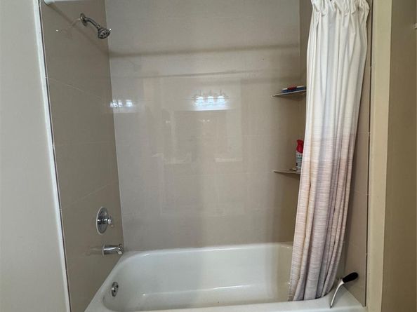 956 Mockingbird Ln 506, Plantation FL 33324