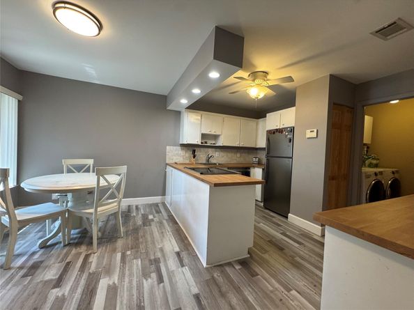 956 Mockingbird Ln 506, Plantation FL 33324