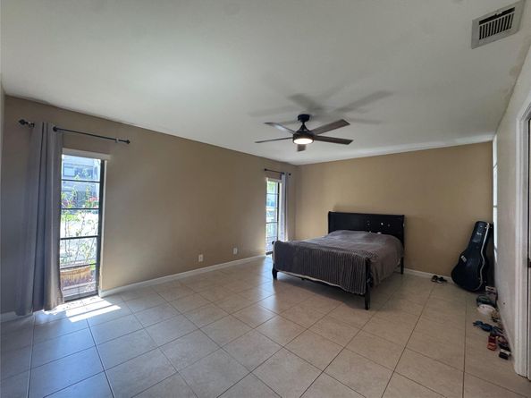 956 Mockingbird Ln 506, Plantation FL 33324