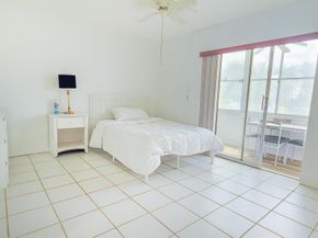 319 Chatham P, West Palm Beach FL 33417