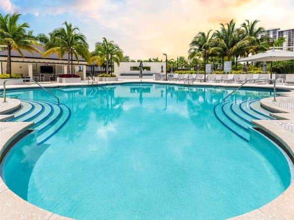 7000 Island Blvd PH06, Aventura FL 33160