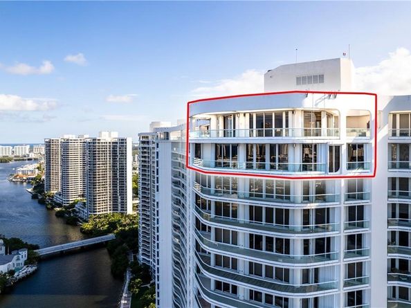 7000 Island Blvd PH06, Aventura FL 33160