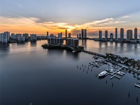 7000 Island Blvd PH06, Aventura FL 33160