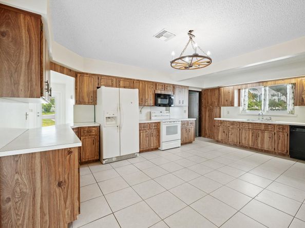 248 SE 4th Ave, Pompano Beach FL 33060