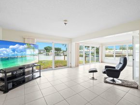 248 SE 4th Ave, Pompano Beach FL 33060