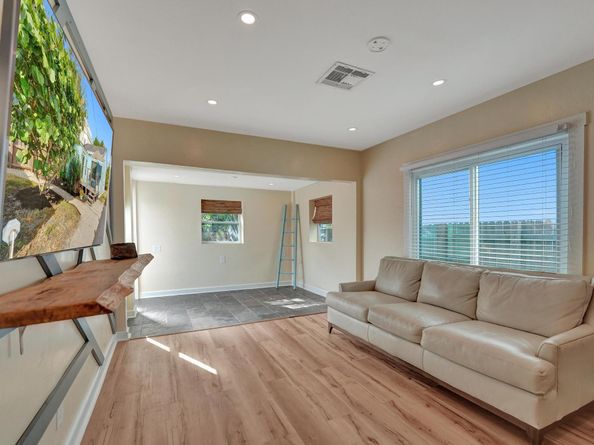 301 SW 9th St, Fort Lauderdale FL 33315