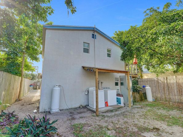 301 SW 9th St, Fort Lauderdale FL 33315