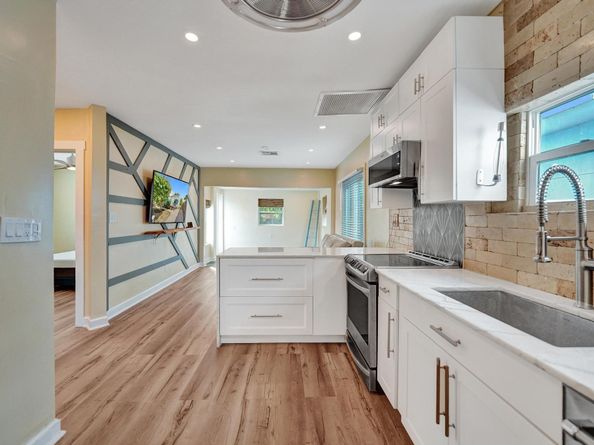 301 SW 9th St, Fort Lauderdale FL 33315