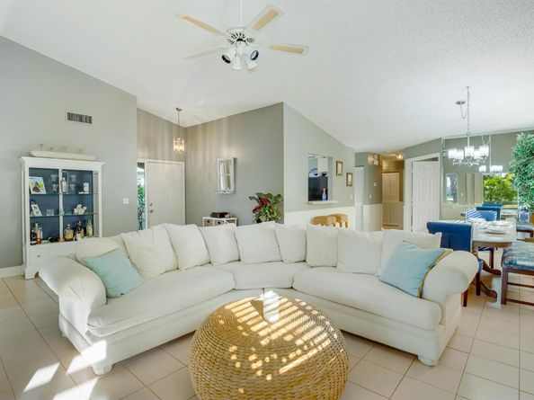 2543 Country Golf Drive, Wellington FL 33414