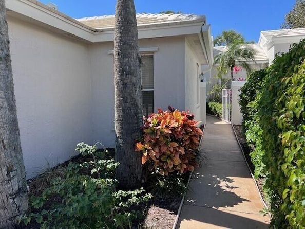 2543 Country Golf Drive, Wellington FL 33414
