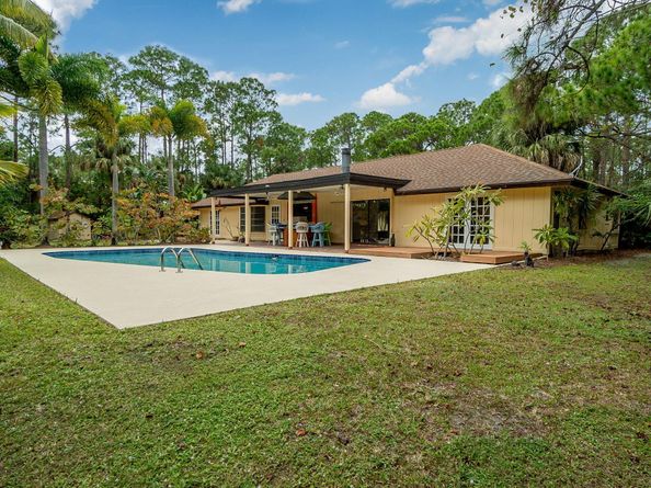 8212 150th Court N, Palm Beach Gardens FL 33418