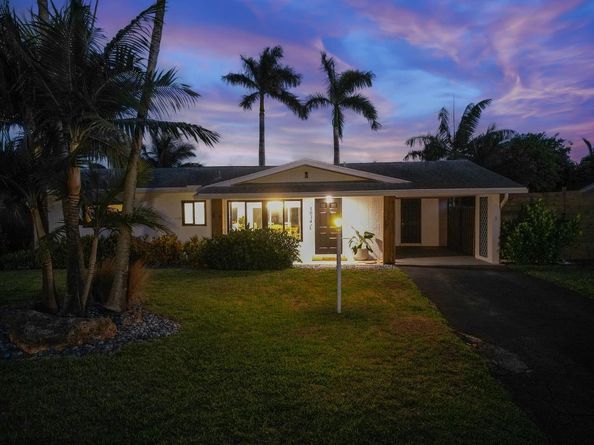 1034 SW 24th Ave, Boynton Beach FL 33426