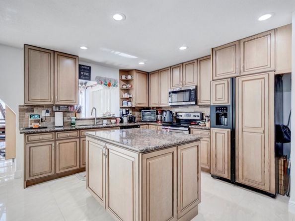 4365 Coral Springs Drive 1a, Coral Springs FL 33065