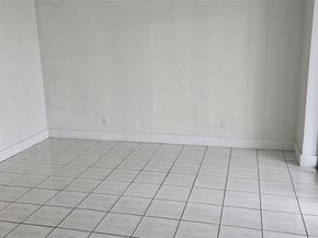 54 Isle Of Venice Drive 3, Fort Lauderdale FL 33301